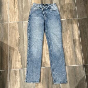 Hollister Ultra High Rise Crossover Waist 90s Vintage Straight Jeans - Size 0